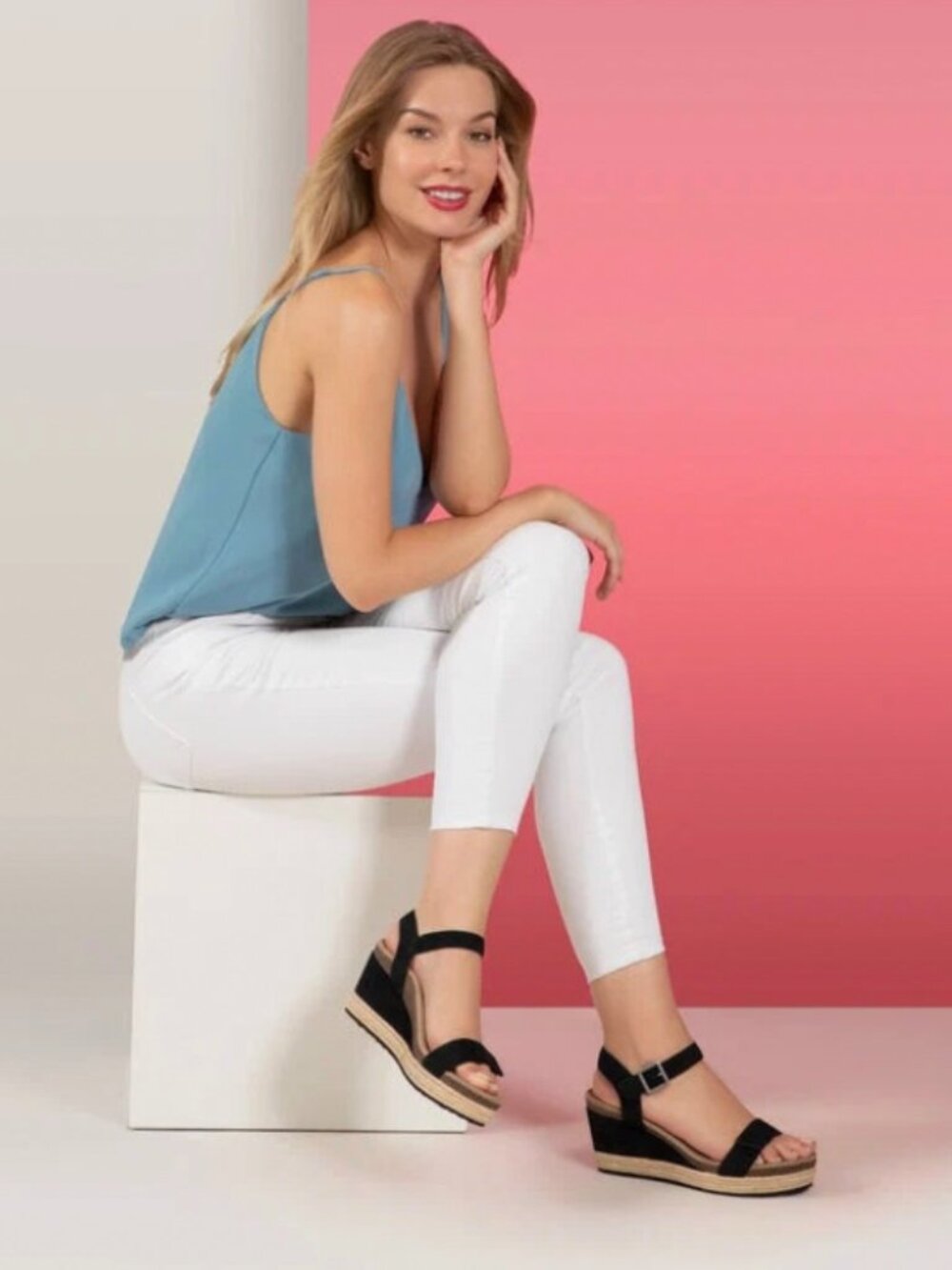 NEW AETREX: Sydney Quarter Strap Espadrille Wedge Size 5